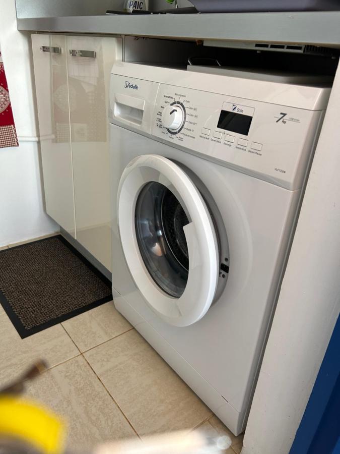Appartement Les Pieds Dans L'Eau Sainte-Anne Eksteriør bilde